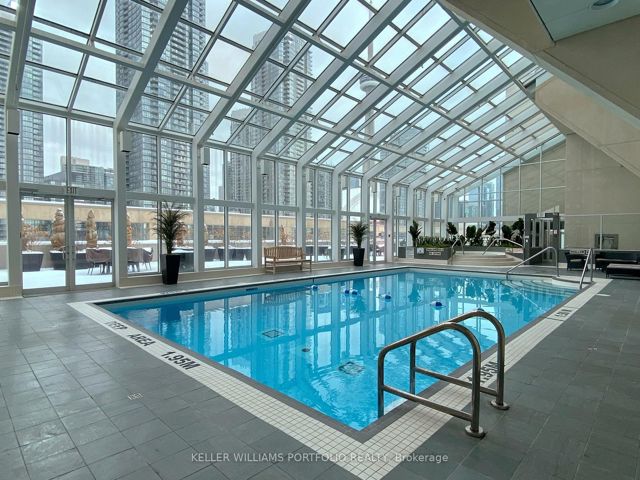 403 - 480 Queens Quay W