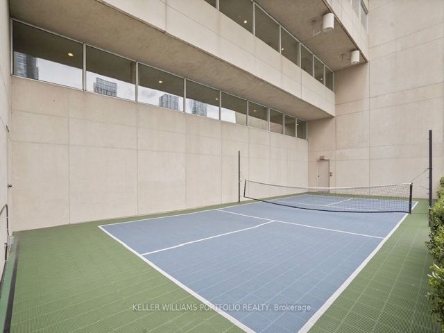403 - 480 Queens Quay W