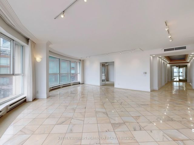 403 - 480 Queens Quay W