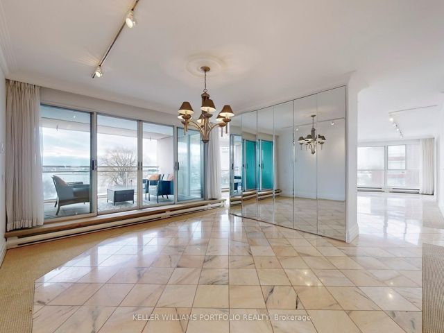 403 - 480 Queens Quay W
