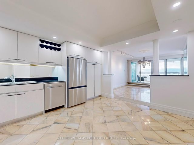 403 - 480 Queens Quay W