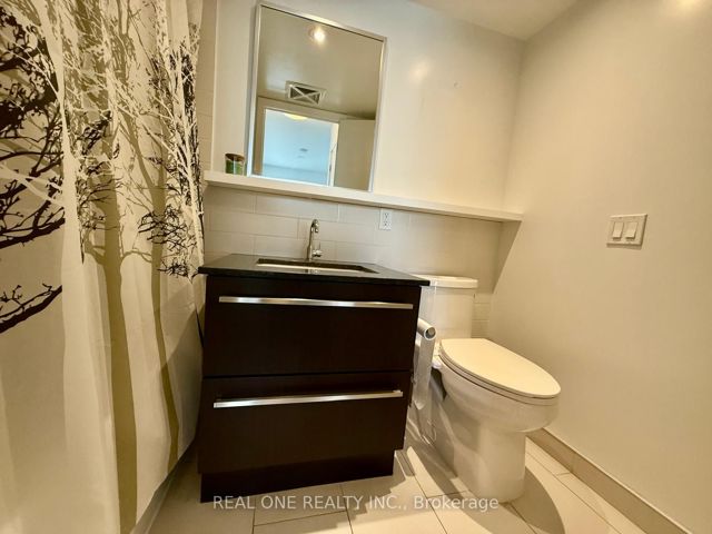912 - 120 Varna Dr