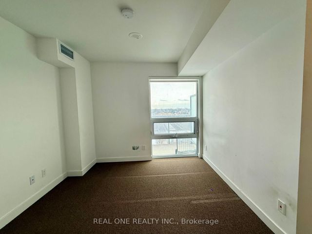 912 - 120 Varna Dr