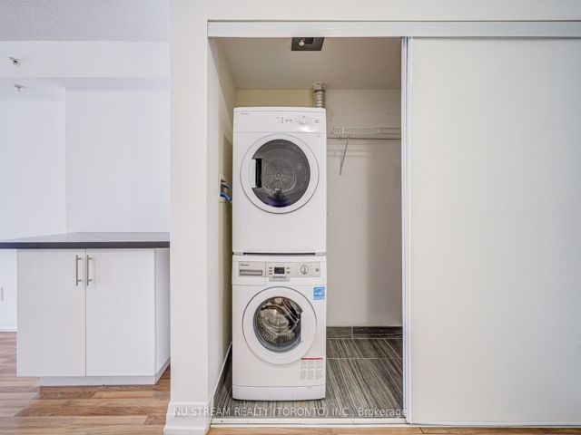 E810 - 555 Wilson Ave