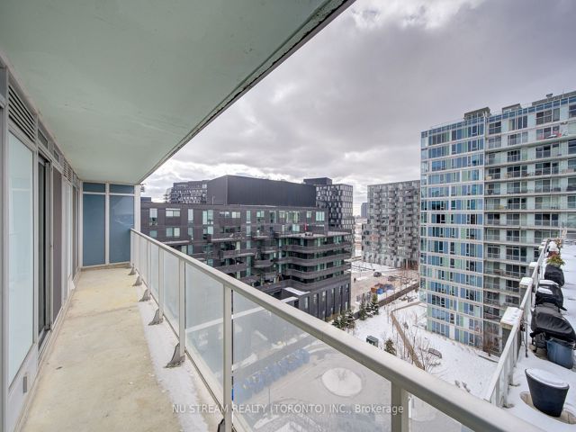 E810 - 555 Wilson Ave