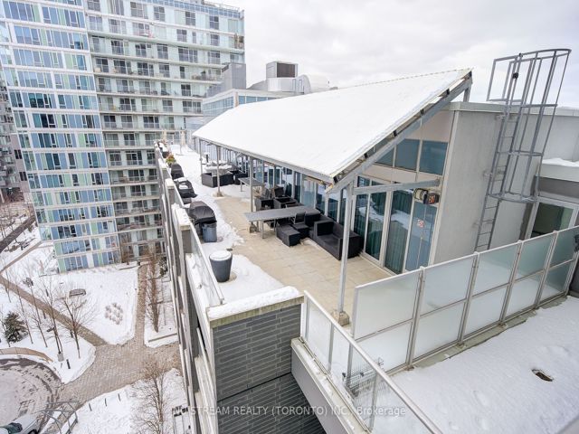 E810 - 555 Wilson Ave