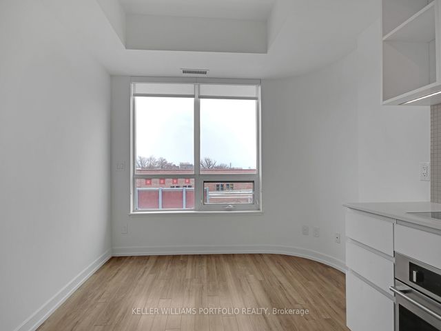 523 - 377 Madison Ave