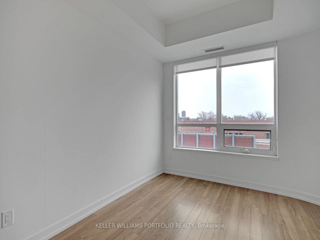 523 - 377 Madison Ave