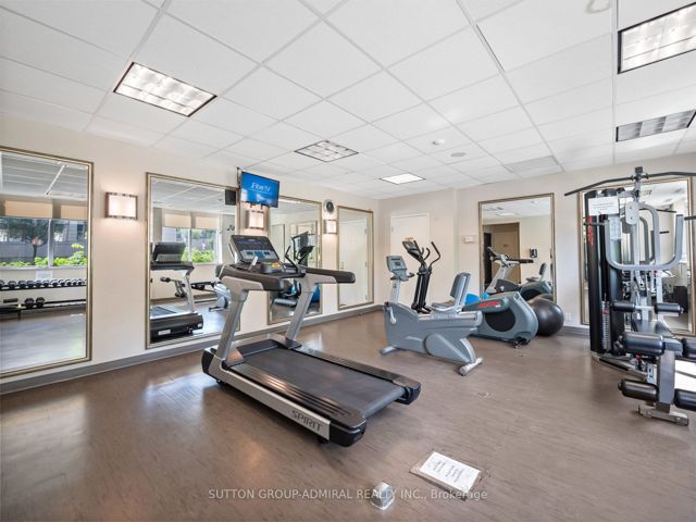 1210 - 2 Clairtrell Rd