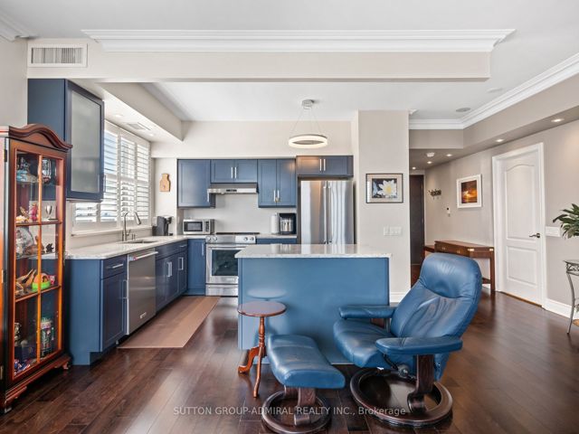 1210 - 2 Clairtrell Rd