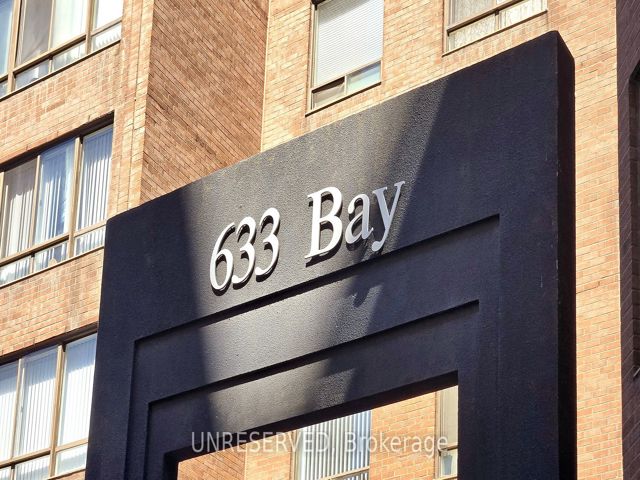 1711 - 633 Bay St