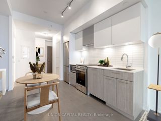 4515 - 251 Jarvis St