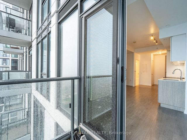 4515 - 251 Jarvis St