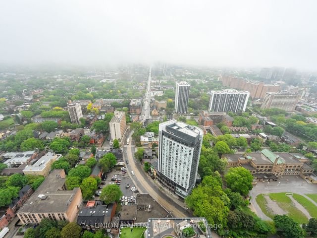 4515 - 251 Jarvis St