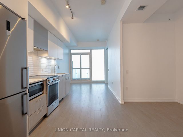 4515 - 251 Jarvis St