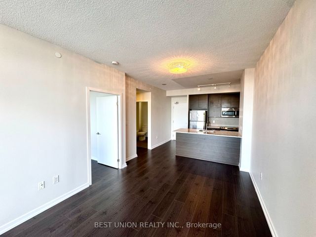 #505 - 66 Forest Manor Rd