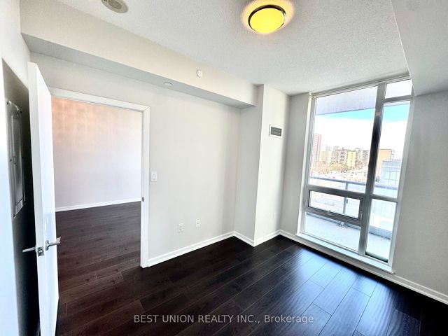#505 - 66 Forest Manor Rd