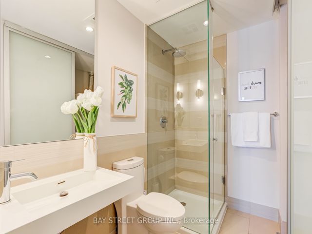 #207 - 390 Cherry St