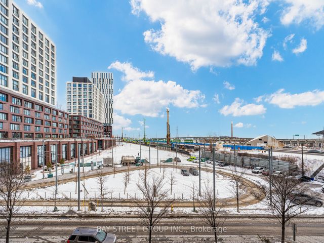 #207 - 390 Cherry St