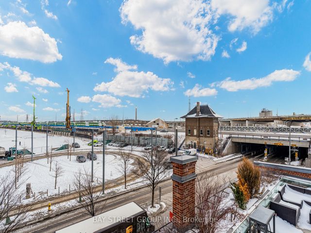 #207 - 390 Cherry St