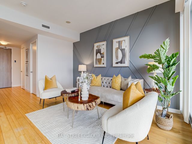 #207 - 390 Cherry St