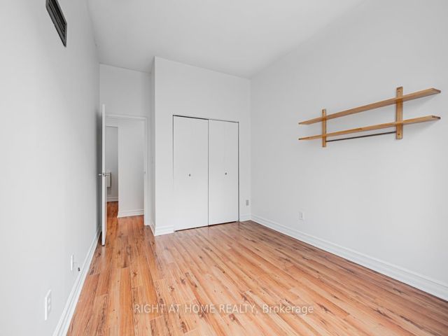 405 - 25 Grenville St