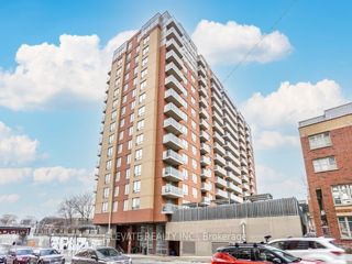 716 - 1369 Bloor St W