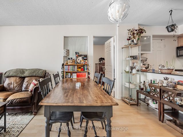 716 - 1369 Bloor St W