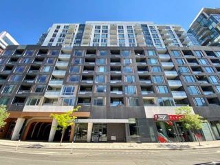 1732 - 525 Adelaide St W