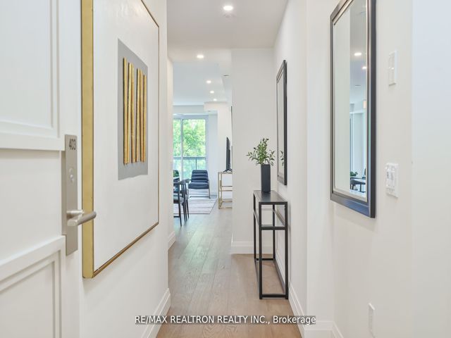 403 - 285 Avenue Rd