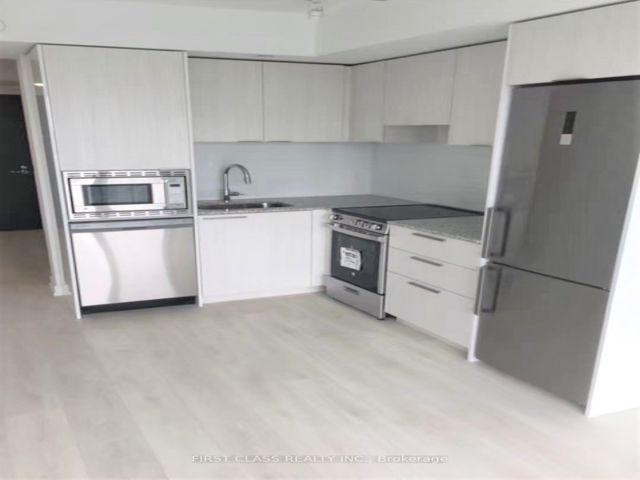1508 - 501 Yonge St