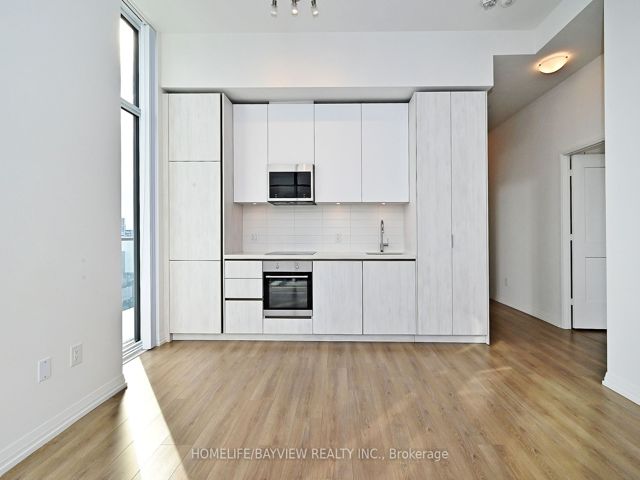 GPH09 - 8 Widmer St