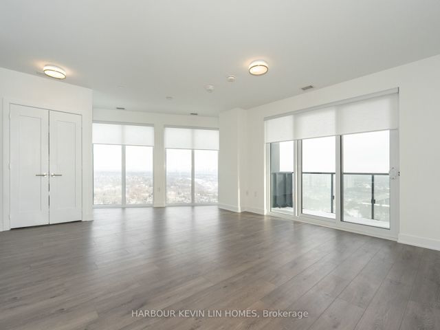 2703 - 575 Bloor St E