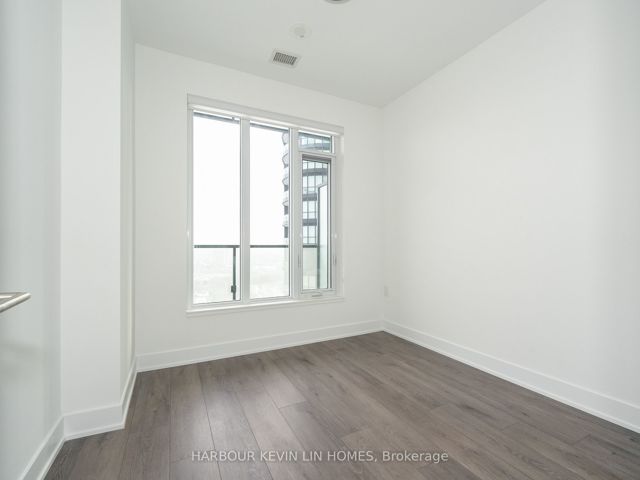 2703 - 575 Bloor St E