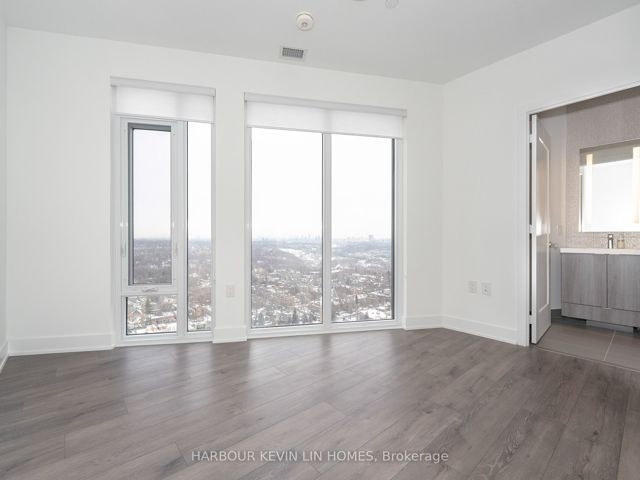 2703 - 575 Bloor St E