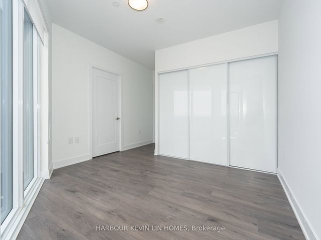 2703 - 575 Bloor St E