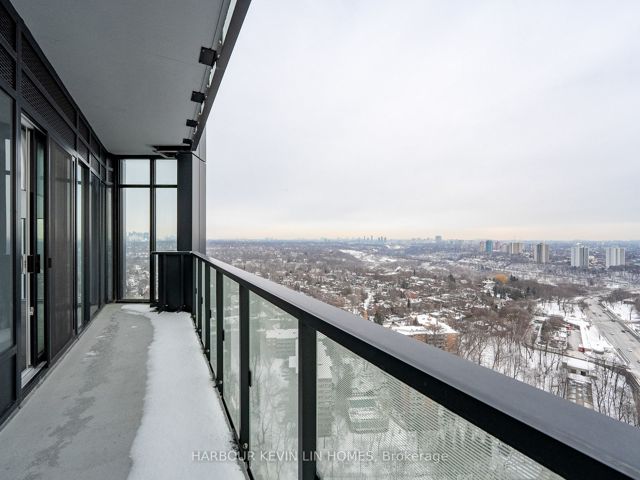 2703 - 575 Bloor St E