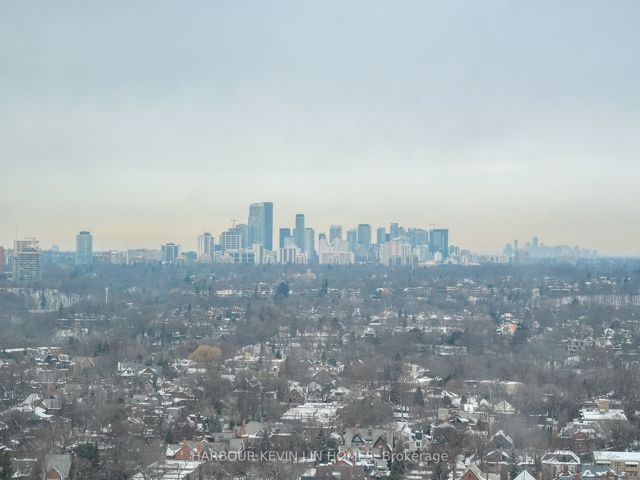 2703 - 575 Bloor St E