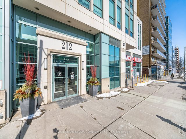 506 - 212 Eglinton Ave E