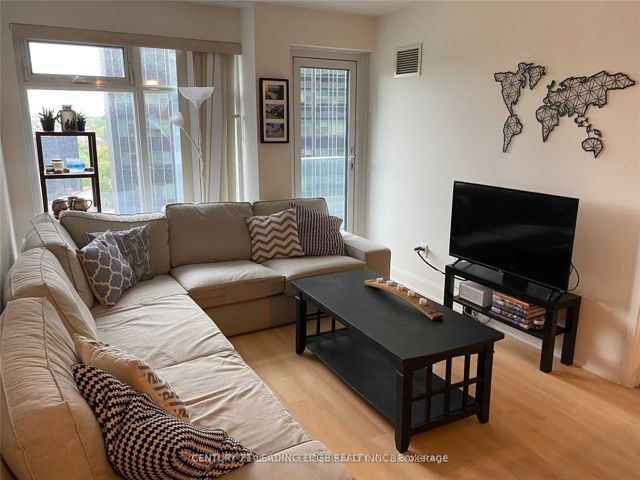 1207 - 2191 Yonge St