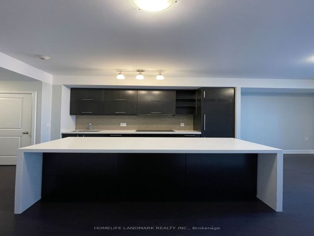 3411 - 65 St Mary St