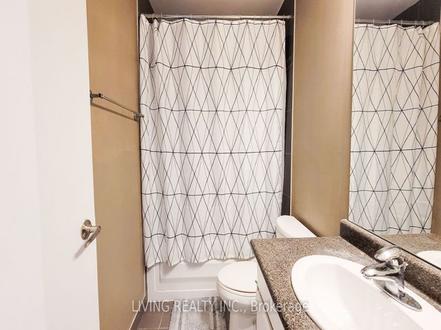 1003 - 30 Canterbury Pl