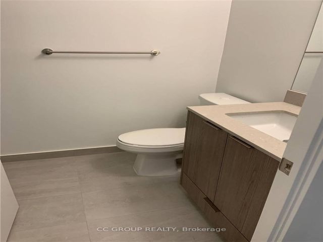 303 - 38 Forest Manor Rd