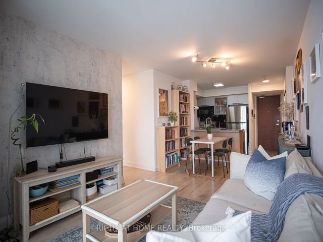 2402 - 16 Harrison Garden Blvd