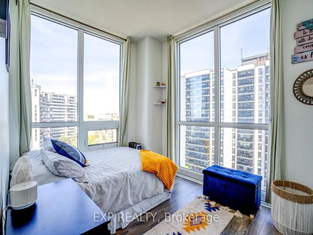 1010 - 56 Forest Manor Dr
