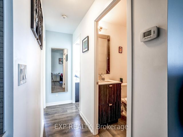 1010 - 56 Forest Manor Dr