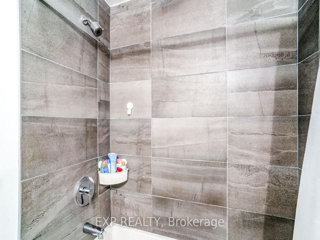 1010 - 56 Forest Manor Dr