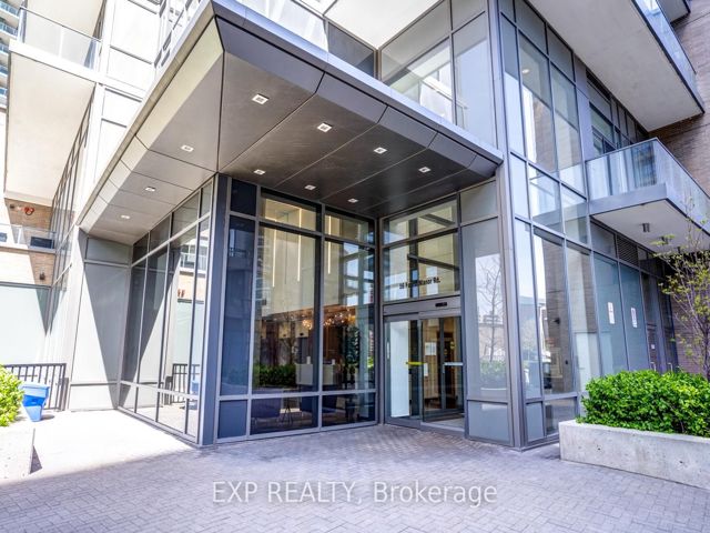 1010 - 56 Forest Manor Dr