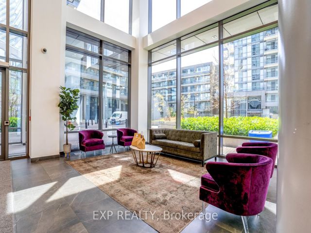1010 - 56 Forest Manor Dr
