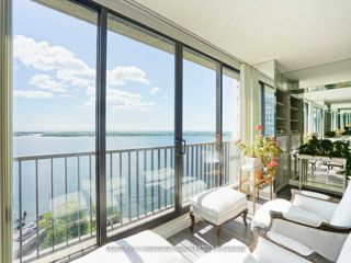 2212 - 33 Harbour Sq